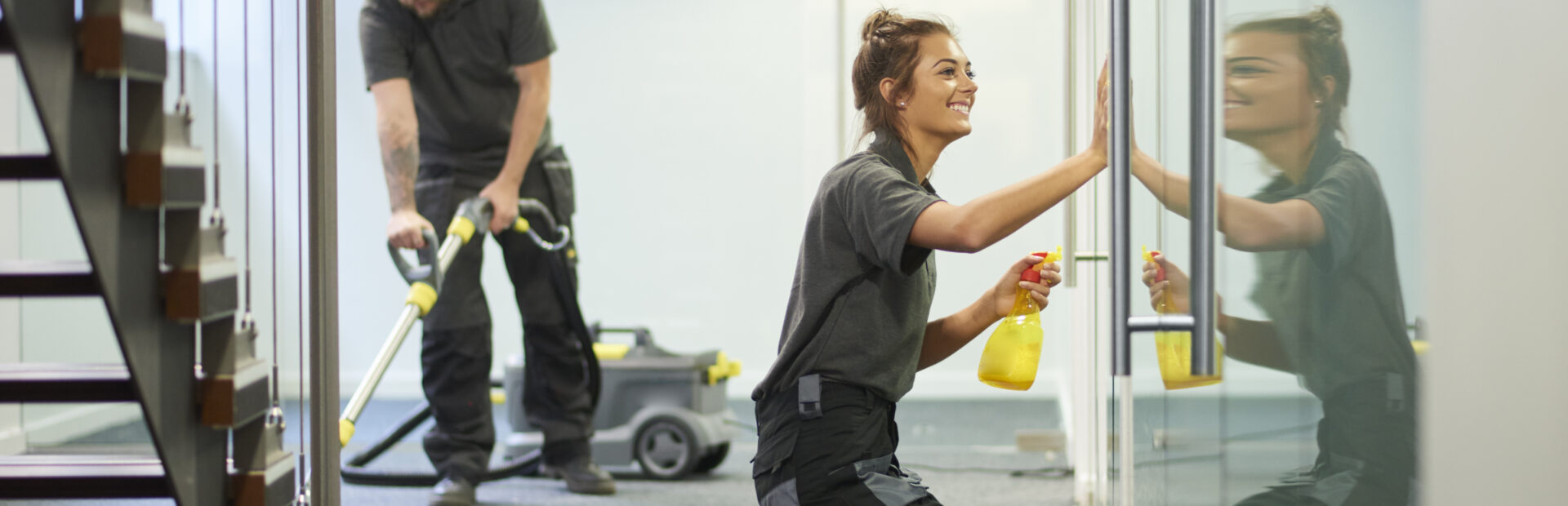 commercial cleaning contractors